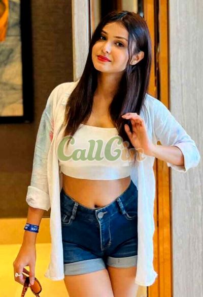 Farah, call girl in Andheri (Mumbai)