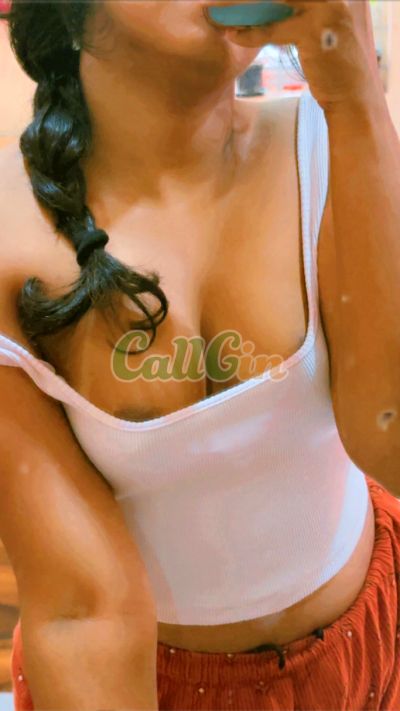 Ammu, escort in Bangalore