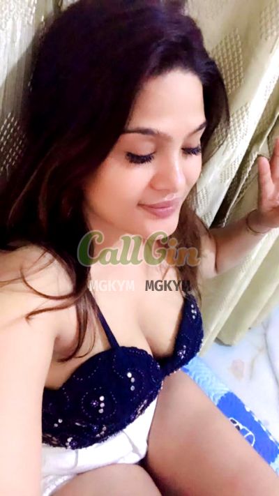 Avani, call girl in Mumbai