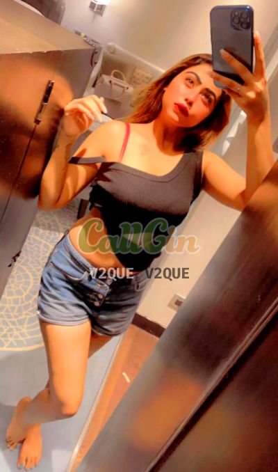 Aakansha Pandey, escort in Mumbai