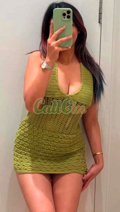 Aayushi 7005565025, escort in Andheri (Mumbai)