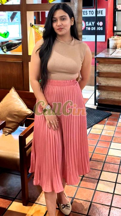 Kaviya 8292400517, call girl in Vashi (Navi Mumbai)