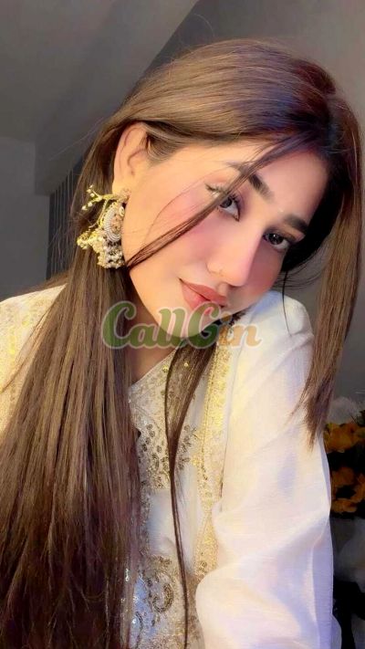 Sakshi Patel 8893632404, call girl in Vashi (Navi Mumbai)
