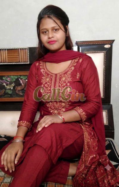 Reetu 7837133641, call girl in Tughlaqabad